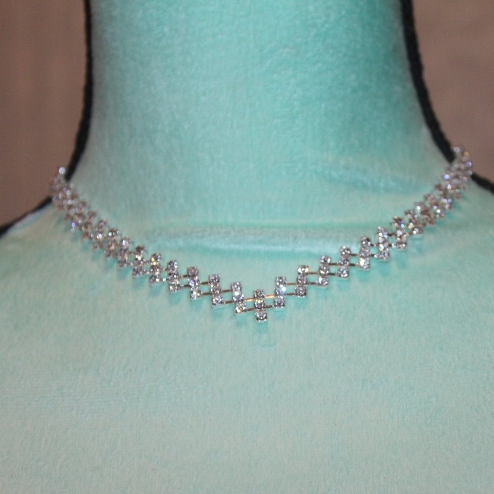Nwt:3 Crystals rows/Silver Plated Necklace